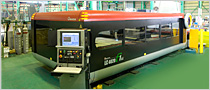 図: レーザー切断機 Laser Cutting Machine